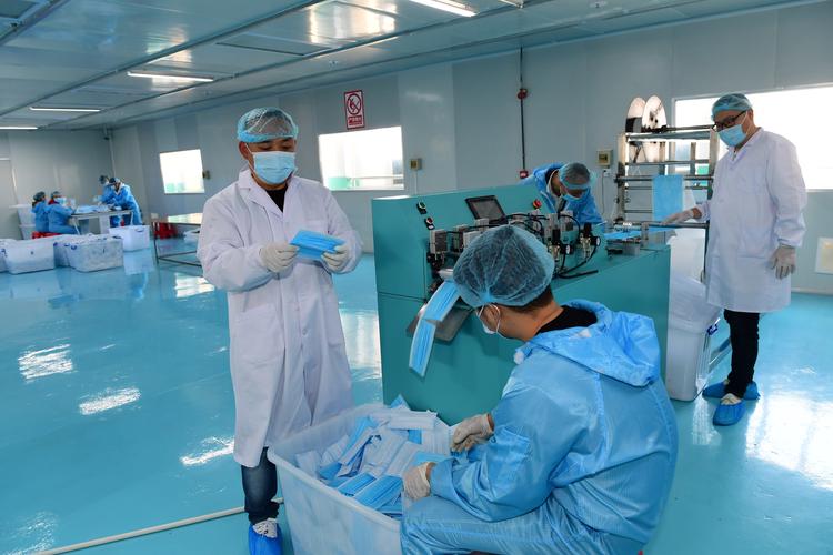 3月21日,在贵州金沙经济开发区祥远防医疗器械制造有限公司无尘标准化